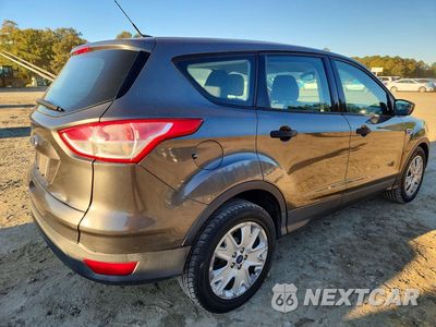 Trzecie zdjęcie samochodu z tyłu: 2015 FORD ESCAPE S VIN:1FMCU0F76FUC01792 - miniatura