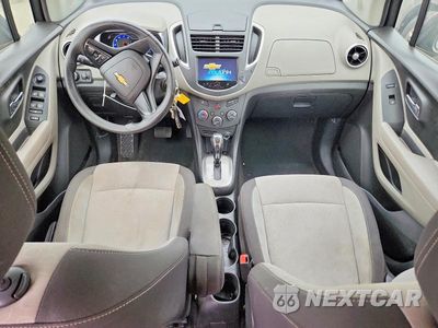 Zdjęcie 8 z 12 samochodu: 2016 CHEVROLET TRAX LS VIN:KL7CJKSB1GB570007 - miniatura