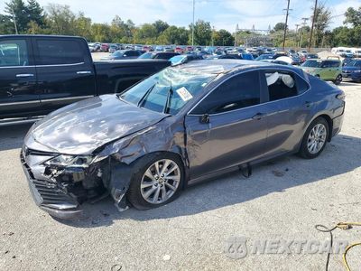 2022 TOYOTA CAMRY LE 4T1C11AK8NU648830 - główne zdjęcie licytacji z USA - miniatura