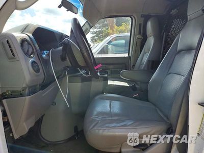 Zdjęcie 7 z 13 samochodu: 2013 FORD ECONOLINE E350 SUPER DUTY WAGON VIN:1FBSS3BL0DDA77496 - miniatura