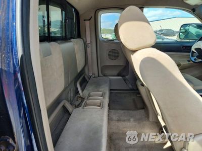 Zdjęcie 10 z 12 samochodu: 2005 TOYOTA TACOMA ACCESS CAB VIN:5TEUU42N05Z007799 - miniatura