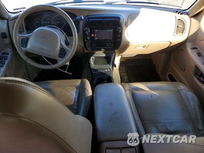 Zdjęcie 8 z 12 samochodu: 2000 FORD EXPLORER EDDIE BAUER VIN:1FMZU74E2YZB97475 - miniatura