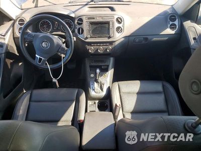 Zdjęcie 8 z 13 samochodu: 2017 VOLKSWAGEN TIGUAN WOLFSBURG VIN:WVGRV7AX3HK003452 - miniatura