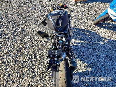 Zdjęcie 6 z 9 samochodu: 2024 SUZUKI GSX-R1000 VIN:JS1DM11B7R7100056 - miniatura