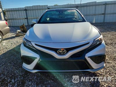 Piąte zdjęcie samochodu w środku: 2021 TOYOTA CAMRY XSE VIN:4T1K61BK8MU044205 - miniatura