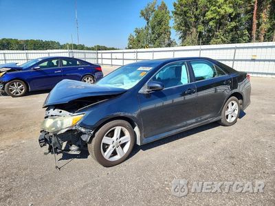 2014 TOYOTA CAMRY SE 4T1BF1FK1EU739783 - główne zdjęcie licytacji z USA - miniatura