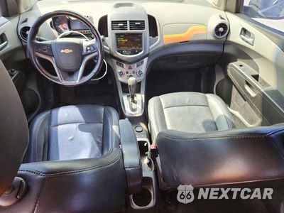 Zdjęcie 8 z 12 samochodu: 2013 CHEVROLET SONIC LTZ VIN:1G1JE5SB9D4186761 - miniatura