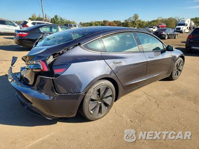 Trzecie zdjęcie samochodu z tyłu: 2025 TESLA MODEL 3 VIN:5YJ3E1EB1SF999411 - miniatura