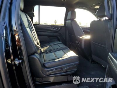 Zdjęcie 11 z 13 samochodu: 2023 CHEVROLET SUBURBAN C1500 LT VIN:1GNSCCKD4PR251120 - miniatura