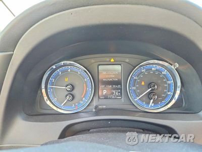 Zdjęcie 9 z 12 samochodu: 2017 TOYOTA COROLLA LE VIN:2T1BURHEXHC820119 - miniatura