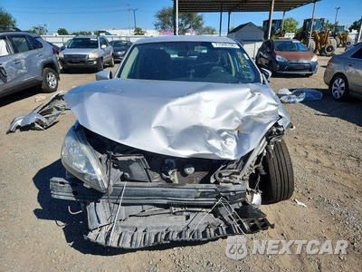 Piąte zdjęcie samochodu w środku: 2015 NISSAN SENTRA SV VIN:3N1AB7AP0FL693346 - miniatura