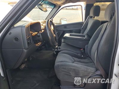 Zdjęcie 7 z 13 samochodu: 2004 CHEVROLET SILVERADO C1500 VIN:2GCEC19V841219638 - miniatura