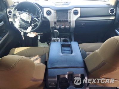 Zdjęcie 8 z 12 samochodu: 2019 TOYOTA TUNDRA SR5 VIN:5TFUW5F1XKX817614 - miniatura