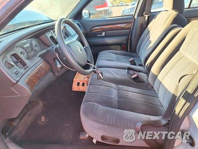 Zdjęcie 7 z 12 samochodu: 2008 MERCURY GRAND MARQUIS GS VIN:2MEFM74V48X607799 - miniatura
