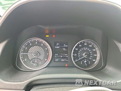 Zdjęcie 9 z 12 samochodu: 2019 HYUNDAI ELANTRA SE VIN:5NPD74LF1KH442103 - miniatura