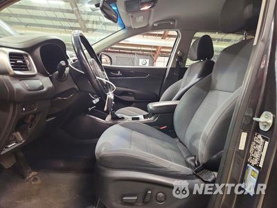 Zdjęcie 7 z 13 samochodu: 2016 KIA SORENTO LX VIN:5XYPGDA30GG045700 - miniatura