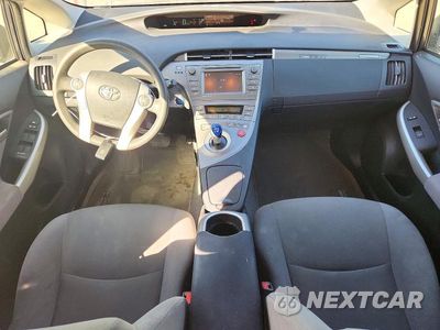 Zdjęcie 8 z 12 samochodu: 2014 TOYOTA PRIUS PLUG-IN HYBRID BASE VIN:JTDKN3DP1E3052715 - miniatura