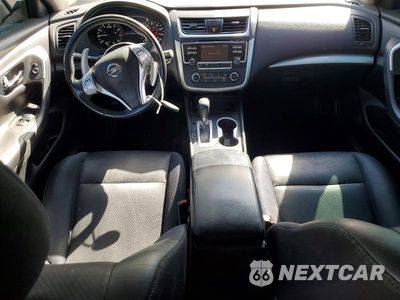 Zdjęcie 8 z 12 samochodu: 2017 NISSAN ALTIMA 2.5 SR VIN:1N4AL3AP1HC283890 - miniatura