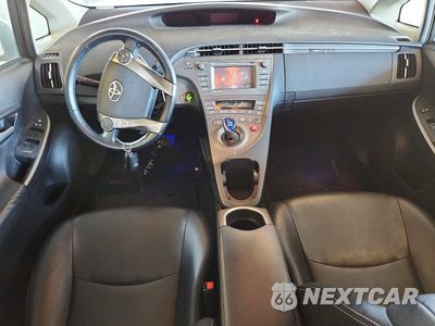 Zdjęcie 8 z 12 samochodu: 2015 TOYOTA PRIUS PERSONA SERIES VIN:JTDKN3DU4F0419504 - miniatura