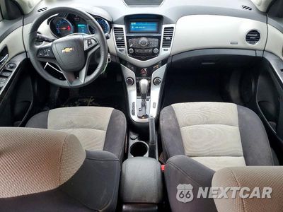 Zdjęcie 8 z 13 samochodu: 2014 CHEVROLET CRUZE LS VIN:1G1PA5SG2E7183668 - miniatura