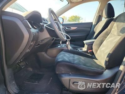 Zdjęcie 7 z 12 samochodu: 2015 NISSAN ROGUE SV VIN:5N1AT2MV3FC781984 - miniatura