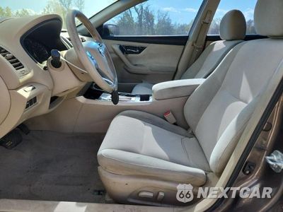Zdjęcie 7 z 12 samochodu: 2013 NISSAN ALTIMA 2.5 VIN:1N4AL3APXDC111416 - miniatura