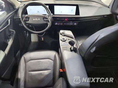 Zdjęcie 8 z 13 samochodu: 2023 KIA EV6 WIND VIN:KNDC34LA3P5156952 - miniatura