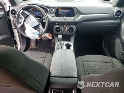 Zdjęcie 8 z 13 samochodu: 2021 CHEVROLET BLAZER 2LT VIN:3GNKBHR46MS534679 - miniatura