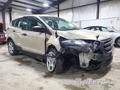 Czwarte zdjęcie samochodu z boku: 2017 FORD ESCAPE S VIN:1FMCU0F77HUD36136 - miniatura