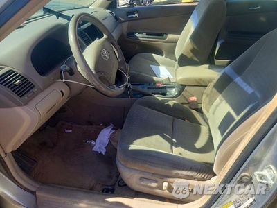 Zdjęcie 7 z 12 samochodu: 2005 TOYOTA CAMRY LE VIN:4T1BE32KX5U602734 - miniatura