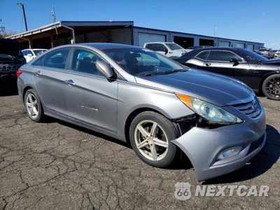 Czwarte zdjęcie samochodu z boku: 2011 HYUNDAI SONATA VIN:5NPEC4AC7BH232002 - miniatura