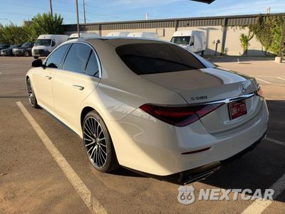 Trzecie zdjęcie samochodu z tyłu: 2021 MERCEDES-BENZ S 580 4MATIC VIN:W1K6G7GB3MA048605 - miniatura
