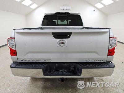 Zdjęcie 6 z 12 samochodu: 2017 NISSAN TITAN XD SV VIN:1N6BA1F3XHN568832 - miniatura