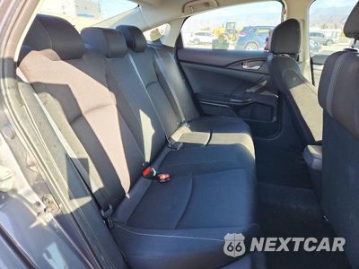 Zdjęcie 10 z 13 samochodu: 2019 HONDA CIVIC LX VIN:2HGFC2F62KH573426 - miniatura