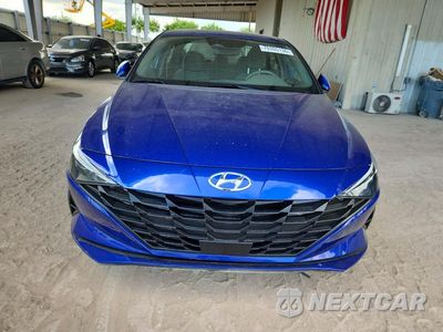 Piąte zdjęcie samochodu w środku: 2023 HYUNDAI ELANTRA SEL VIN:KMHLS4AG1PU585244 - miniatura