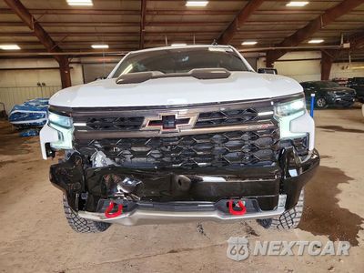 Piąte zdjęcie samochodu w środku: 2024 CHEVROLET SILVERADO K1500 ZR2 VIN:3GCUDHEL0RG264416 - miniatura