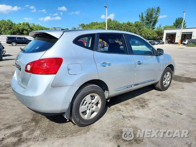 Trzecie zdjęcie samochodu z tyłu: 2013 NISSAN ROGUE S VIN:JN8AS5MT7DW547645 - miniatura