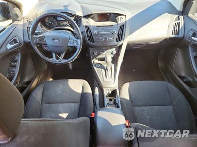 Zdjęcie 8 z 12 samochodu: 2017 FORD FOCUS SE VIN:1FADP3F29HL327830 - miniatura