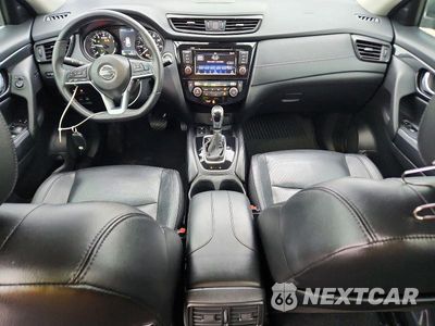 Zdjęcie 8 z 14 samochodu: 2019 NISSAN ROGUE SL VIN:5N1AT2MTXKC745332 - miniatura
