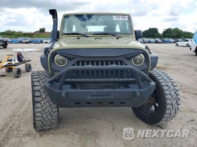 Piąte zdjęcie samochodu w środku: 2013 JEEP WRANGLER UNLIMITED SPORT VIN:1C4BJWDG4DL627336 - miniatura