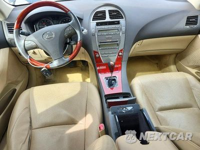 Zdjęcie 8 z 12 samochodu: 2009 LEXUS ES 350 VIN:JTHBJ46G192332403 - miniatura