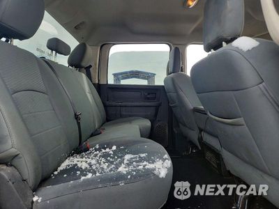 Zdjęcie 10 z 13 samochodu: 2014 RAM 2500 ST VIN:3C6UR5CL4EG114331 - miniatura
