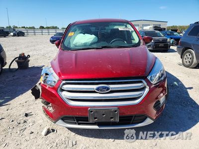 Piąte zdjęcie samochodu w środku: 2019 FORD ESCAPE SE VIN:1FMCU0GD7KUA41436 - miniatura