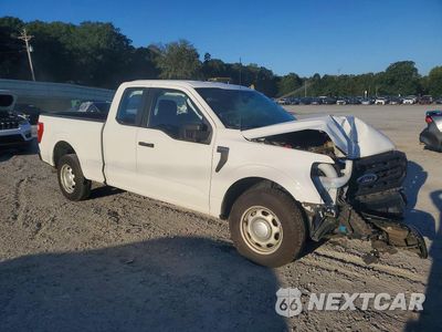 Czwarte zdjęcie samochodu z boku: 2022 FORD F150 SUPER CAB VIN:1FTEX1CB3NFB20884 - miniatura