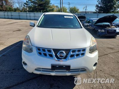 Piąte zdjęcie samochodu w środku: 2013 NISSAN ROGUE S VIN:JN8AS5MV6DW617590 - miniatura