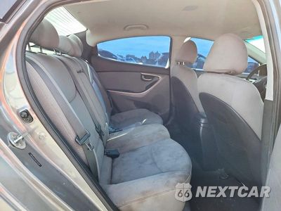 Zdjęcie 10 z 12 samochodu: 2013 HYUNDAI ELANTRA GLS VIN:5NPDH4AE3DH172348 - miniatura