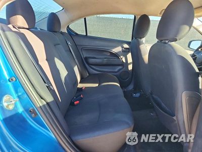 Zdjęcie 10 z 12 samochodu: 2017 MITSUBISHI MIRAGE G4 ES VIN:ML32F3FJ1HHF10417 - miniatura
