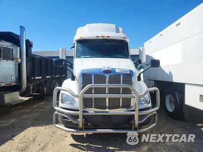Piąte zdjęcie samochodu w środku: 2021 PETERBILT 579 SEMI TRUCK VIN:1XPBDP9X5MD741845 - miniatura