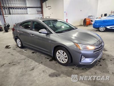 Czwarte zdjęcie samochodu z boku: 2019 HYUNDAI ELANTRA SE VIN:5NPD74LF9KH406997 - miniatura