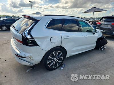 Trzecie zdjęcie samochodu z tyłu: 2022 VOLVO XC60 B5 MOMENTUM VIN:YV4L12DK7N1941266 - miniatura